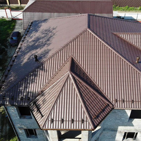 Монтаж сложной крыши и кровли в Никеле и Мурманской области